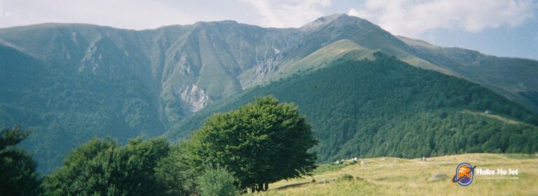 Make Me Jet - Mountain Travel - Explore Nature and Scenic Landscapes